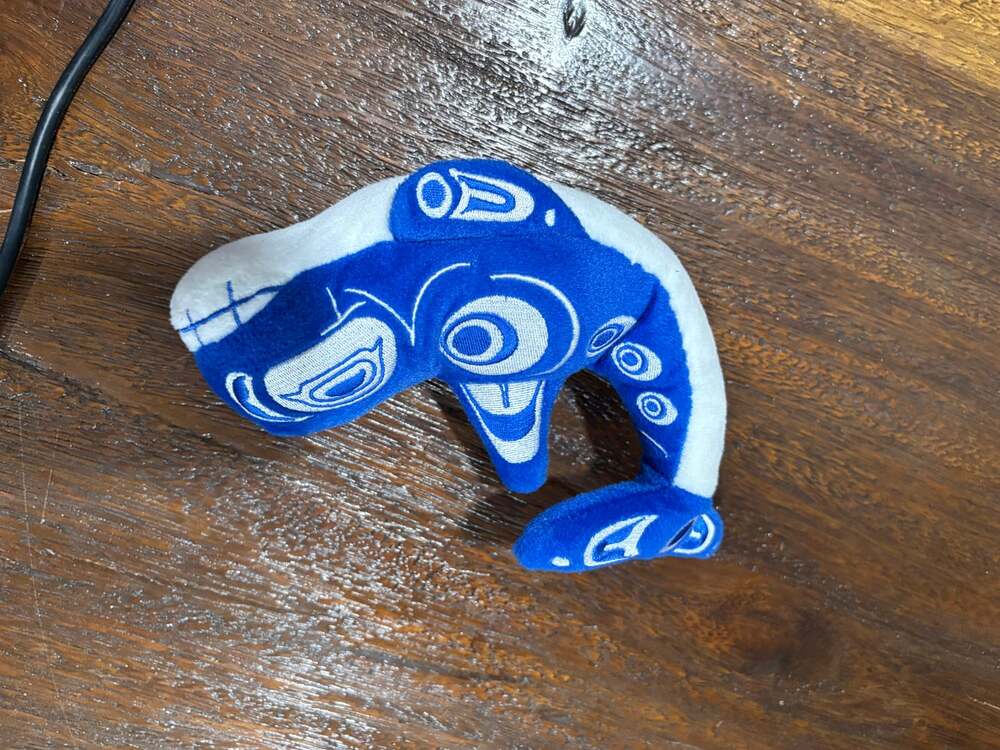 Native Northwest Buddy Collection Luna the Whale Plush Souviner Toy